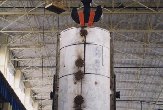 吊裝重500t90千瓦發(fā)電機(jī)組